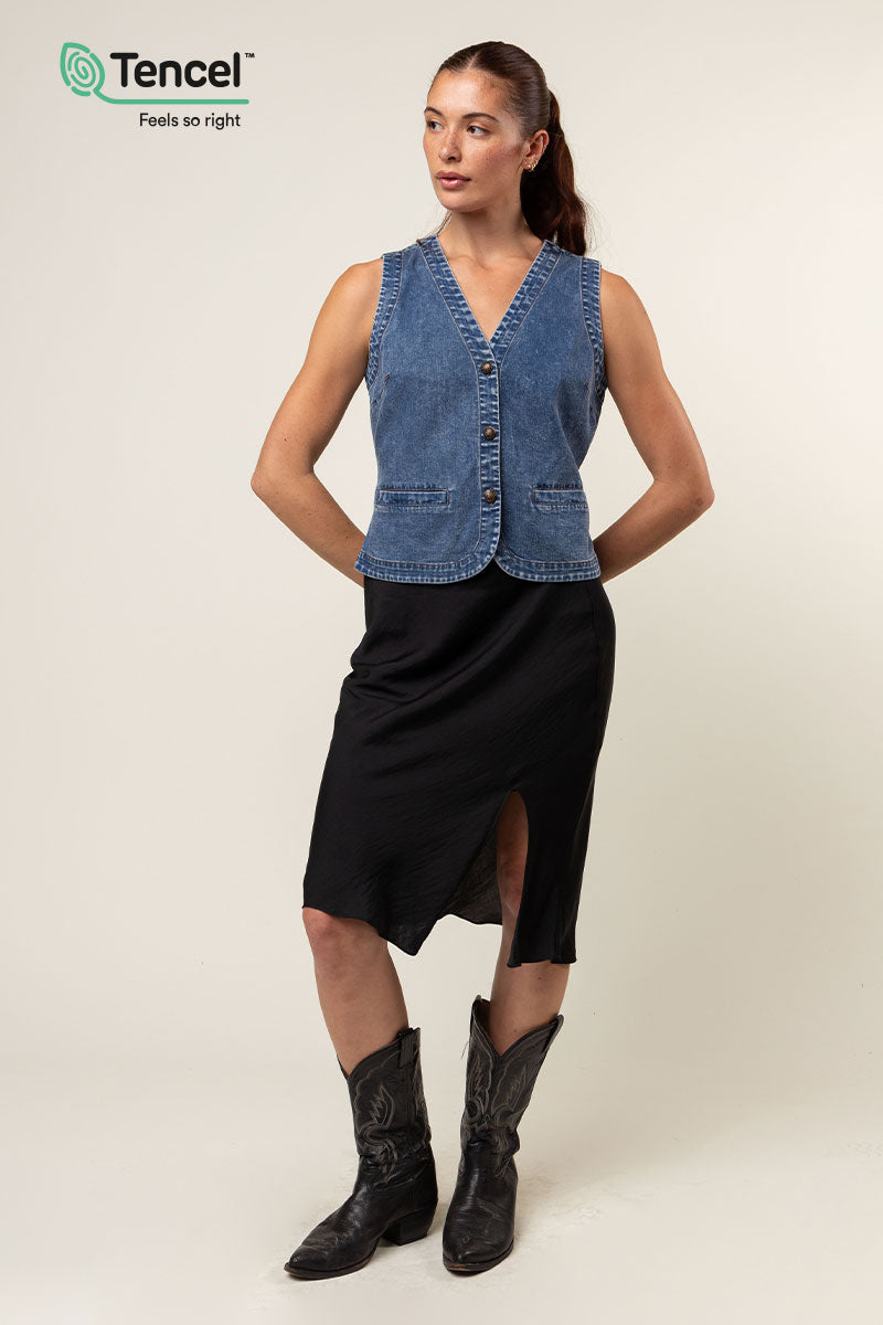 ￼ Eco Bio Washed Denim Jumper Vest パーバーズ Eco Bio Washed Denim Jumper Vest